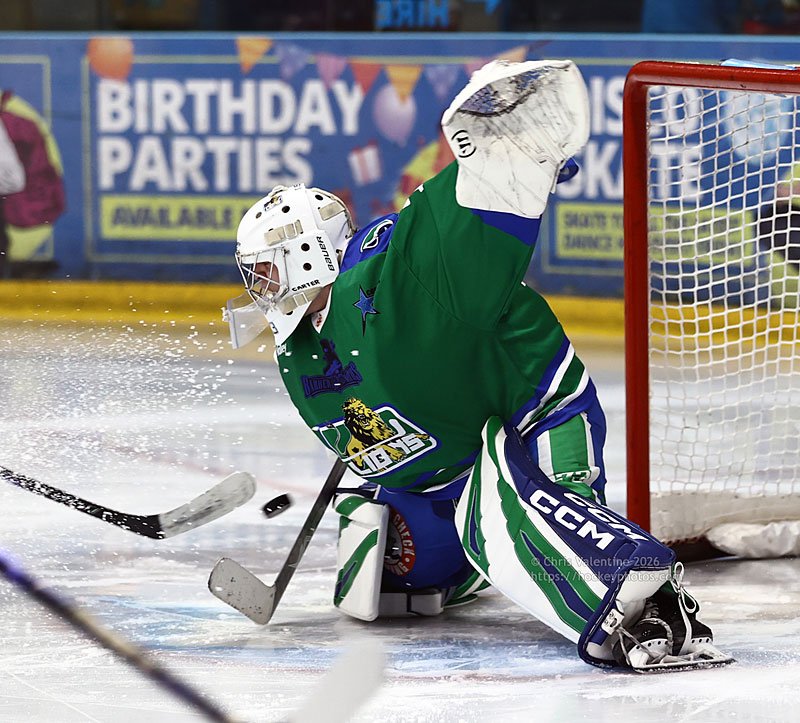 Photo © Chris Valentine of hockeyphotos.com.