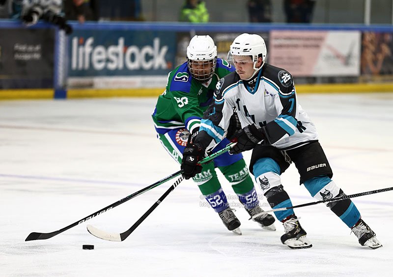Photo © Chris Valentine of hockeyphotos.com.