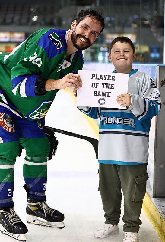 Photo © Chris Valentine of hockeyphotos.com.